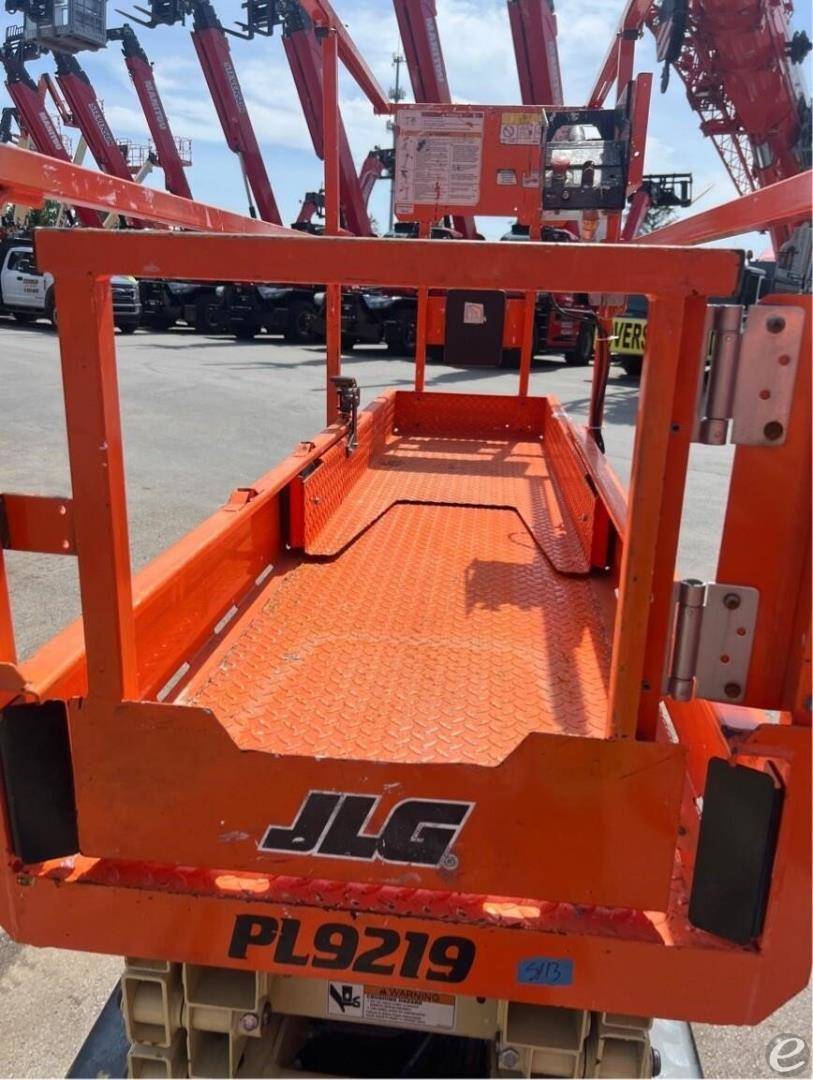 2021 JLG R1932i