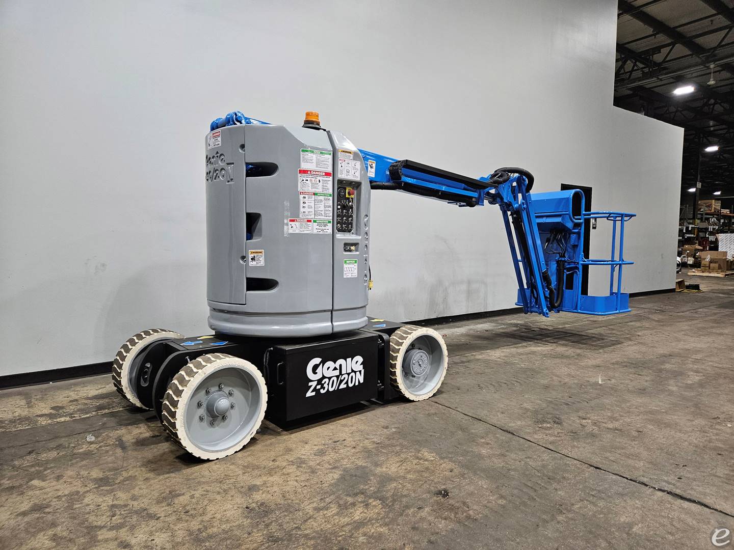 2014 Genie Z30/20NRJ