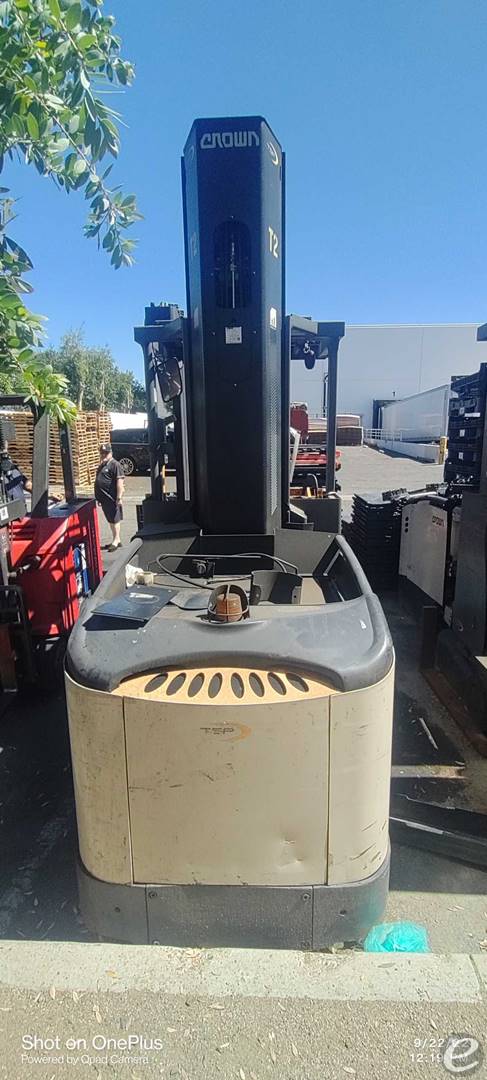 2005 Crown TSP6000-30 Electric Fork...