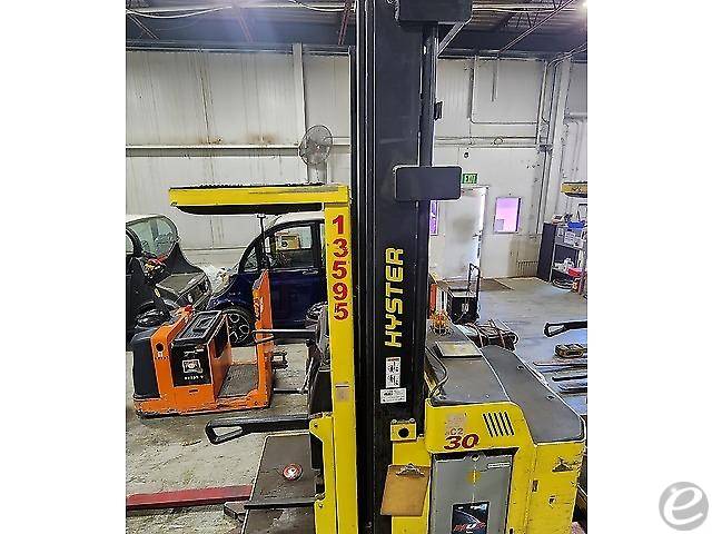 2013 Hyster R30XM3 Electric Order Picker - 123Forklift