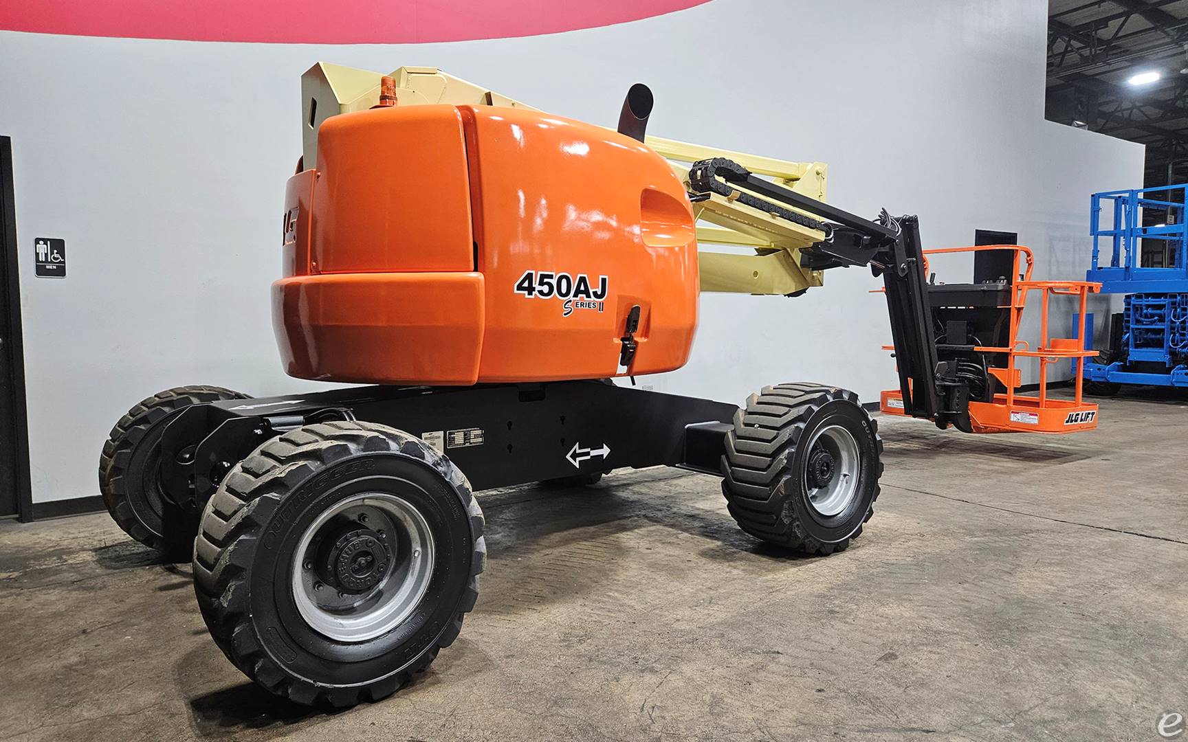 2015 JLG 16187