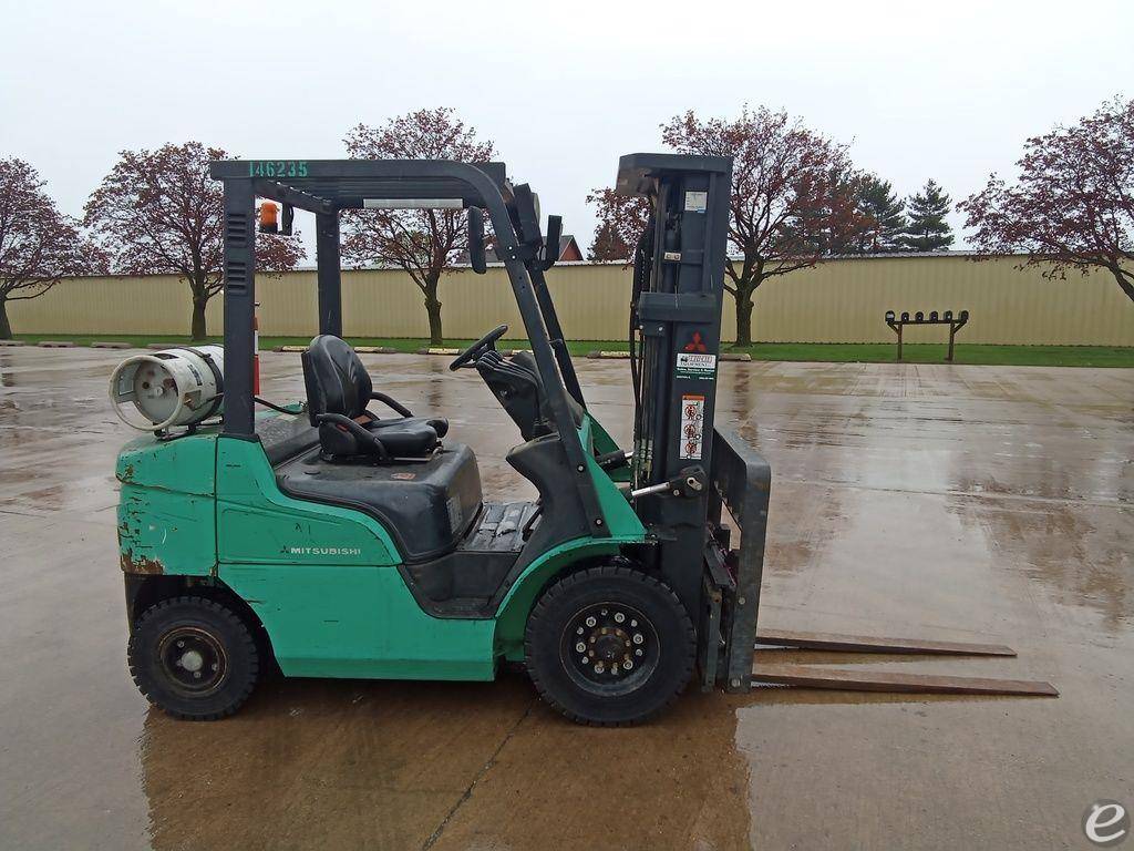 2020 Mitsubishi FG25N