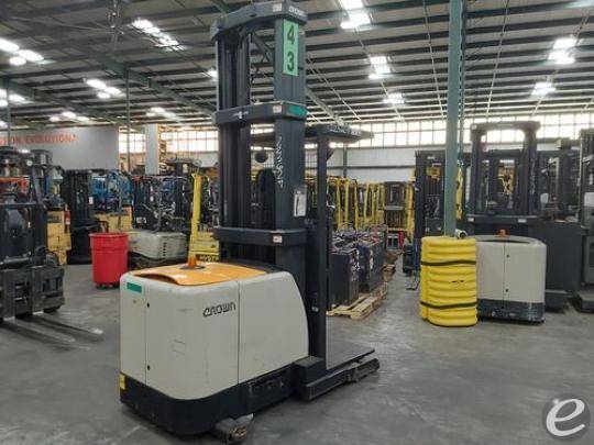 2018 Crown SP4050-30