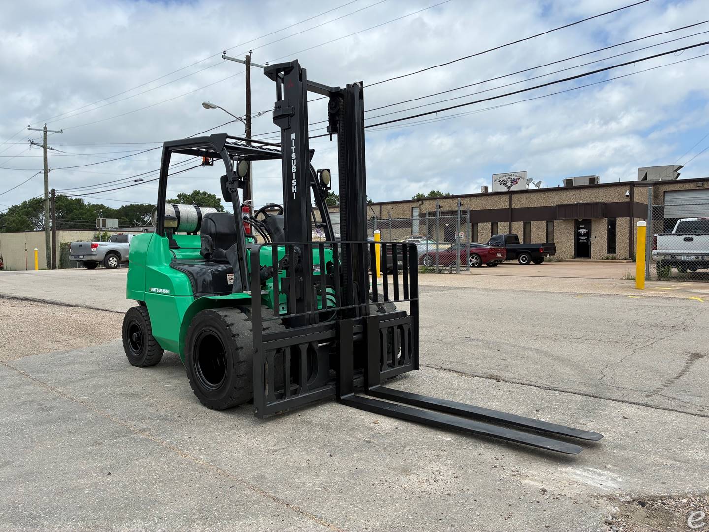 2018 Mitsubishi FG40N
