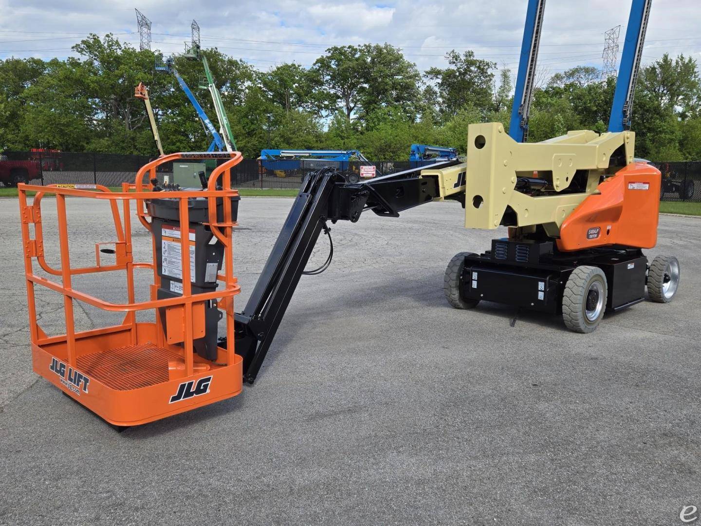 2014 JLG E400AJPN Electric Boom Lift - 123Forklift