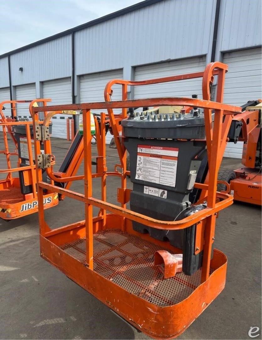 2015 JLG E300AJP