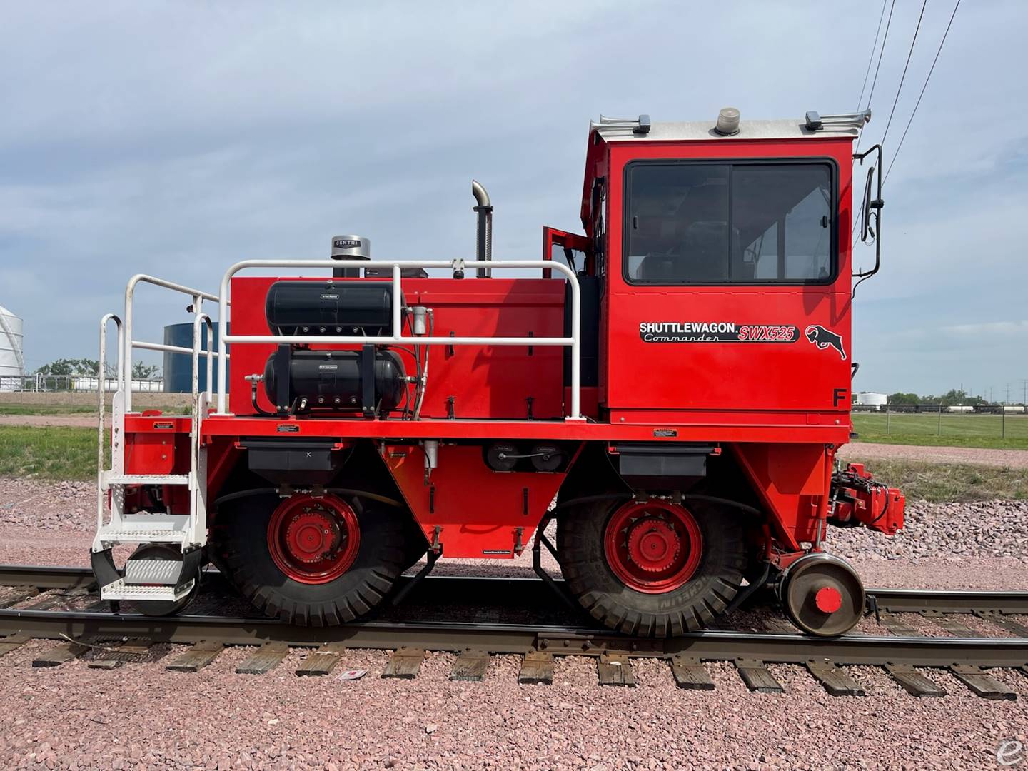 2022 Shuttlewagon SWX525