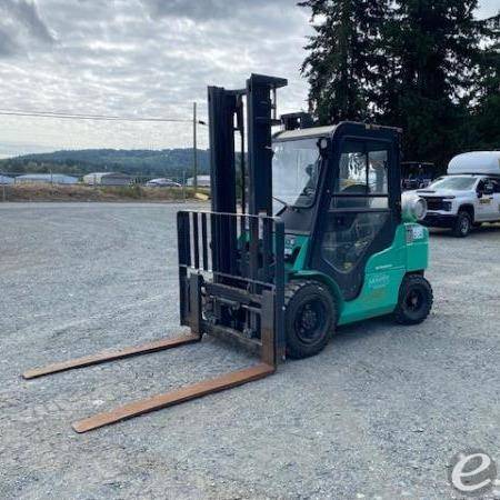 2023 Mitsubishi FG30N