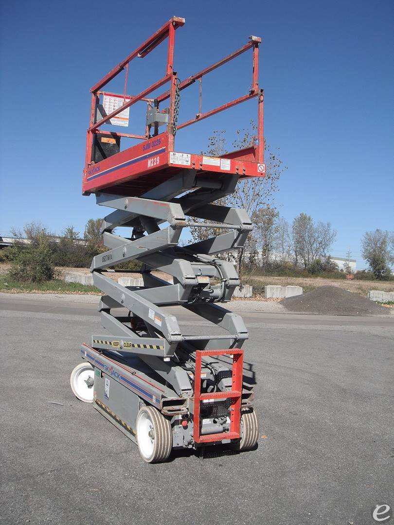 2013 Skyjack SJ3226 Electric Scissor Lift - 123Forklift