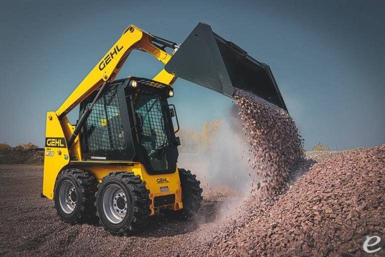 2026 Gehl R135