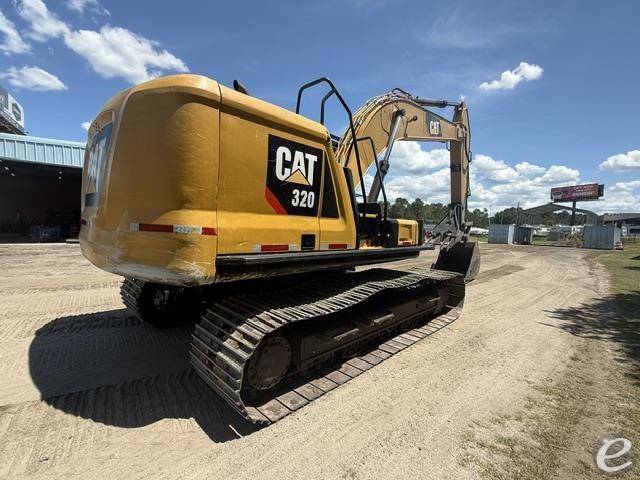 2019 Cat 320