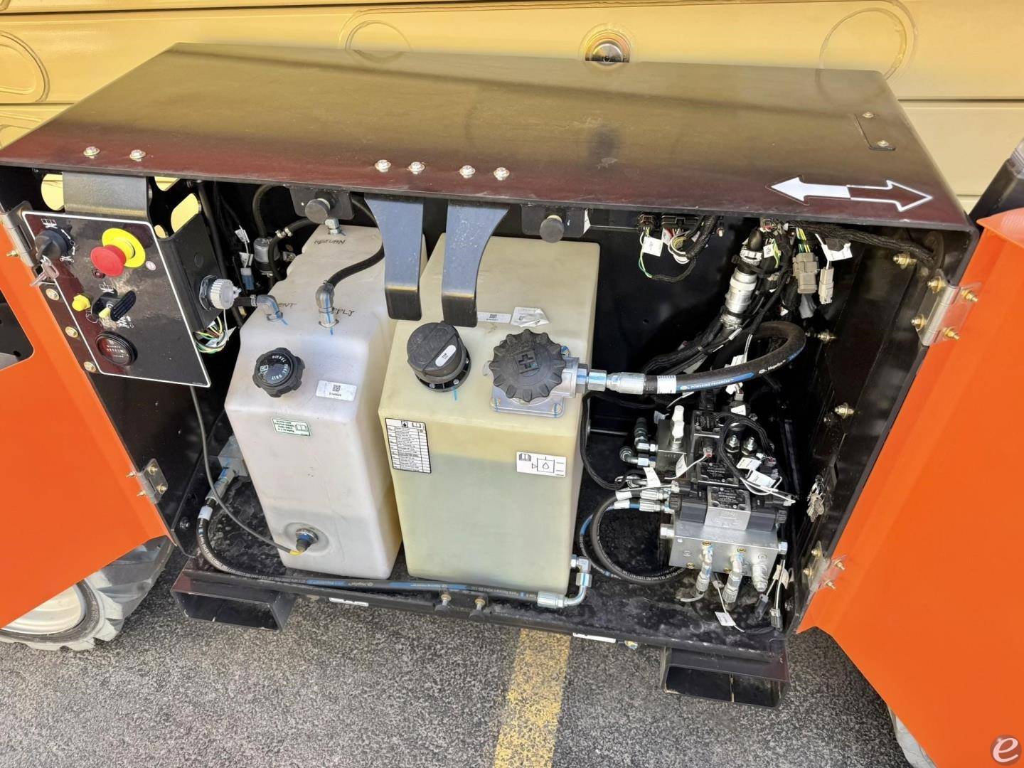 2025 JLG RT3369