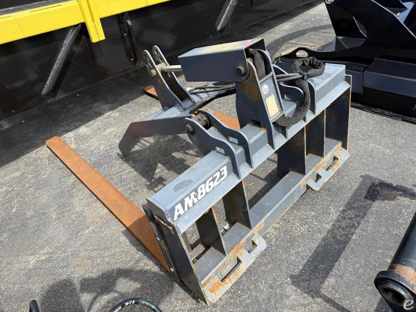2019 Manitou PALLET FORK FRAME W/ GRAPPLE