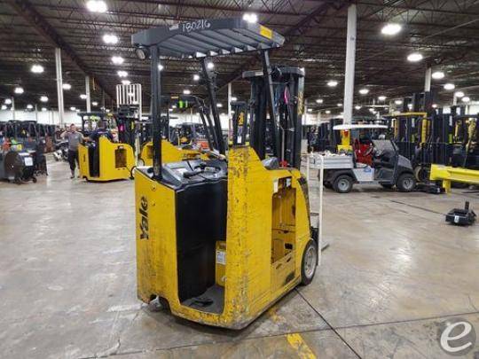 2015 Yale ESC030 Electric Forklift - 123Forklift