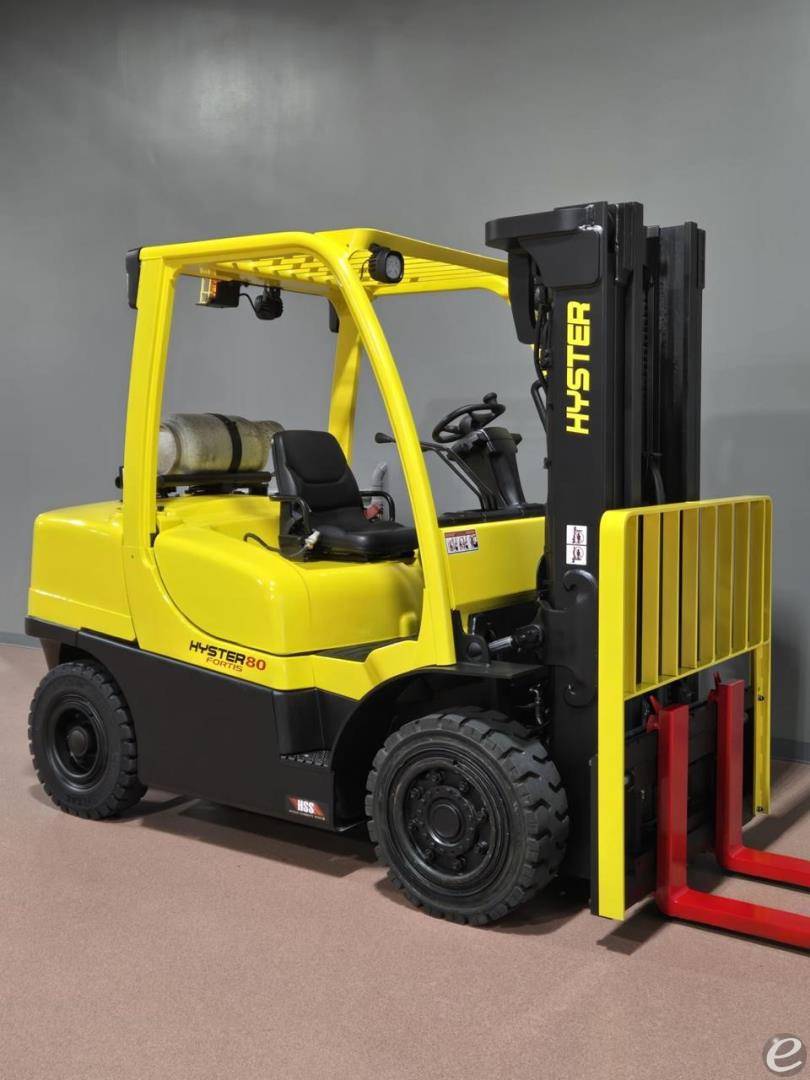 2017 Hyster H80FT LP Gas Forklift - 123Forklift