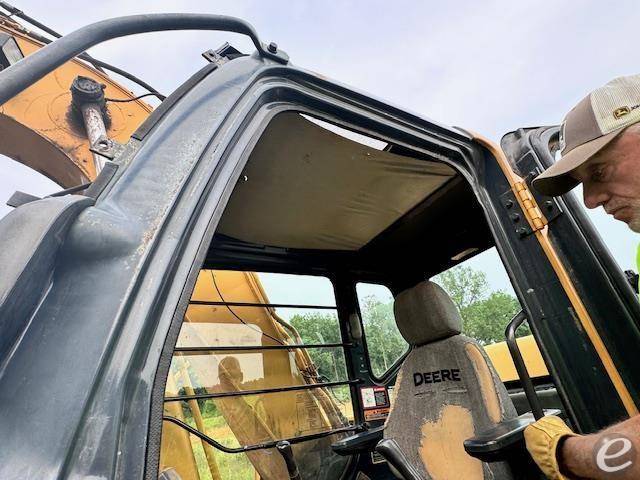 2003 John Deere 160C LC