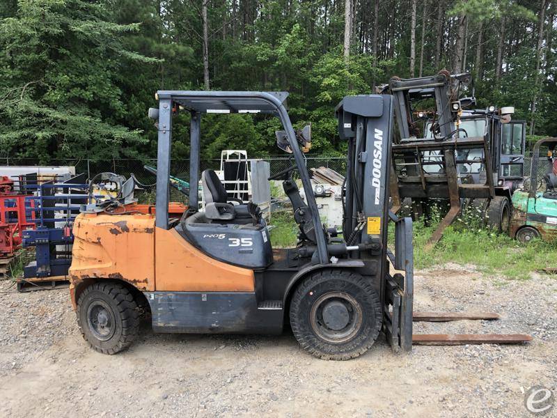 2007 Doosan G35S-5