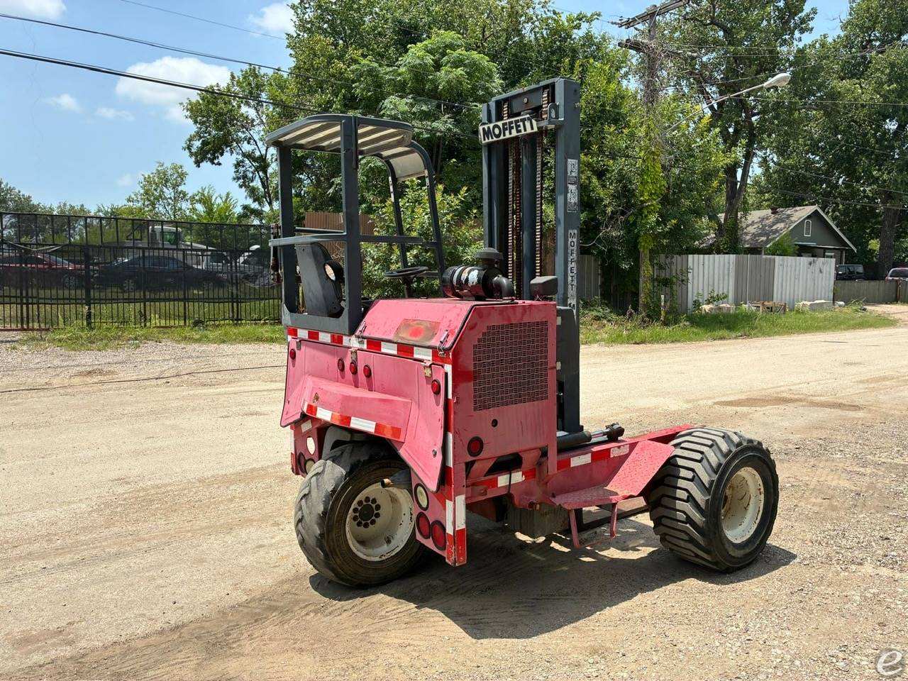 2002 Moffett M5500