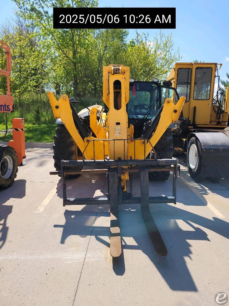 2018 JCB 510-56