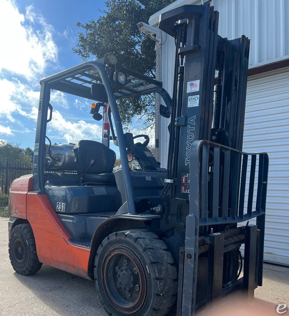 2017 Toyota 8FGU32 LP Gas Forklift