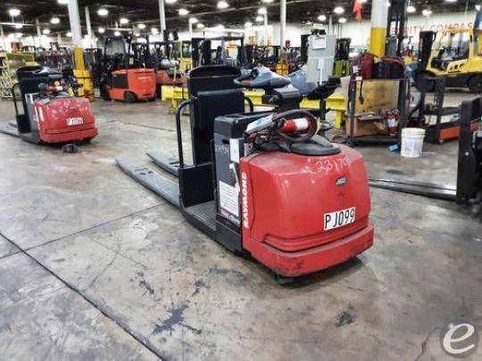 2015 Raymond 8510