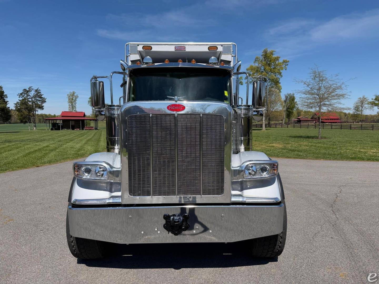 2026 Peterbilt 589