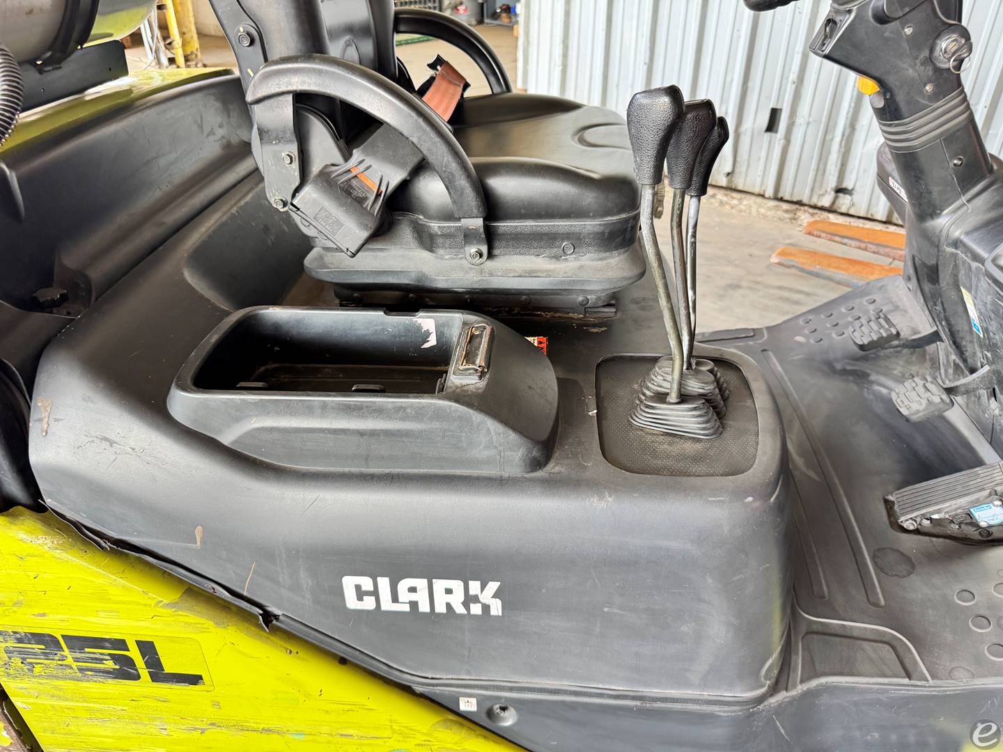2018 Clark S25CL