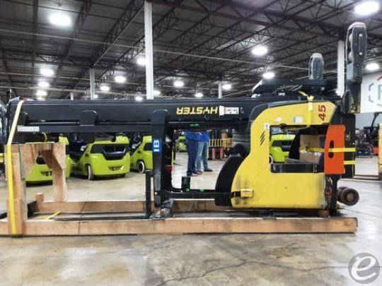 2017 Hyster N45ZR2-21.5 Electric Reach Truck - 123Forklift