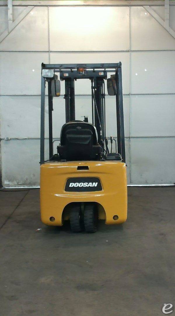 2005 Doosan B15T-5