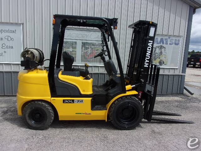 2017 Hyundai 30L-7A