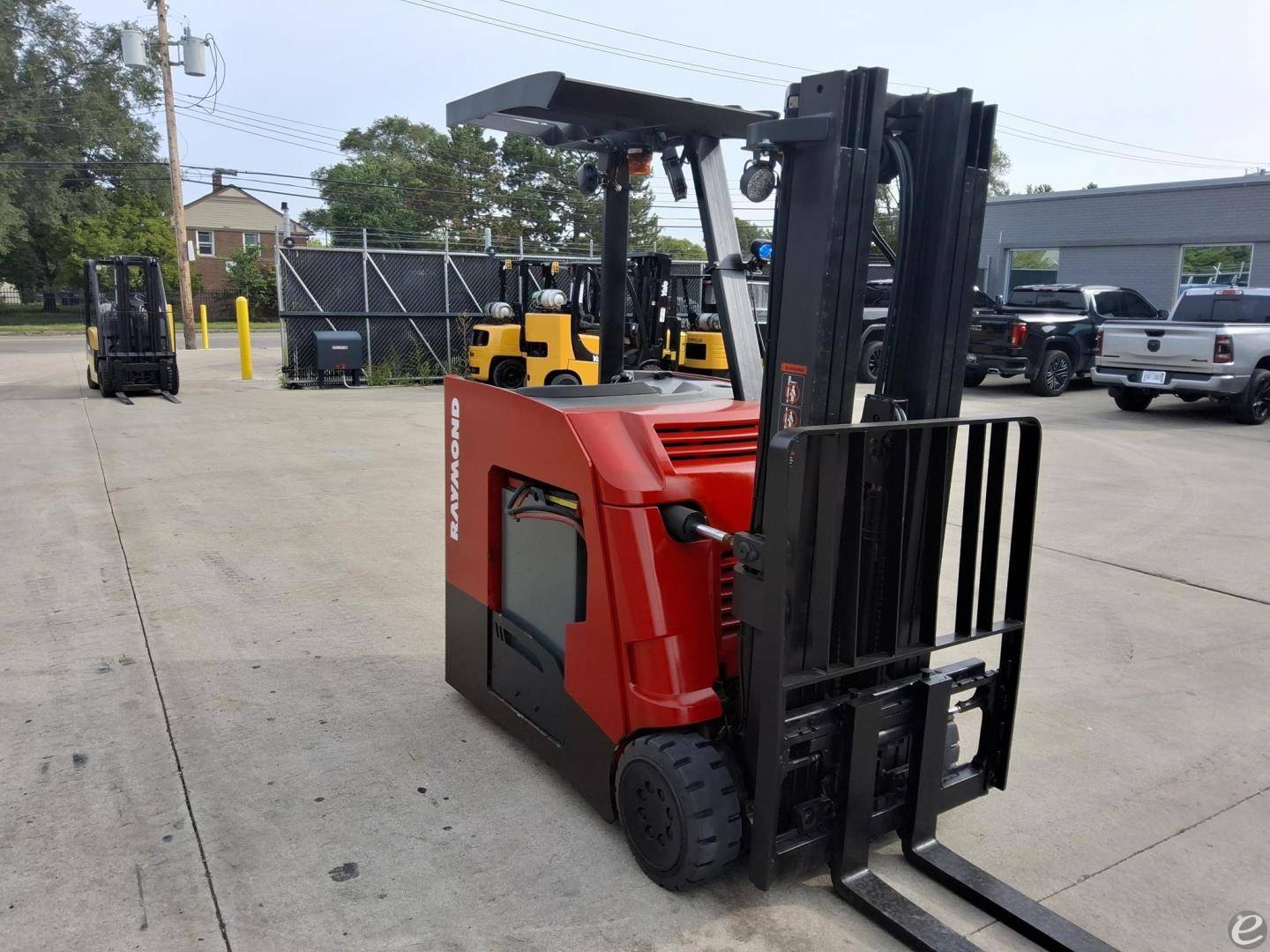 2021 Raymond 425C40TT