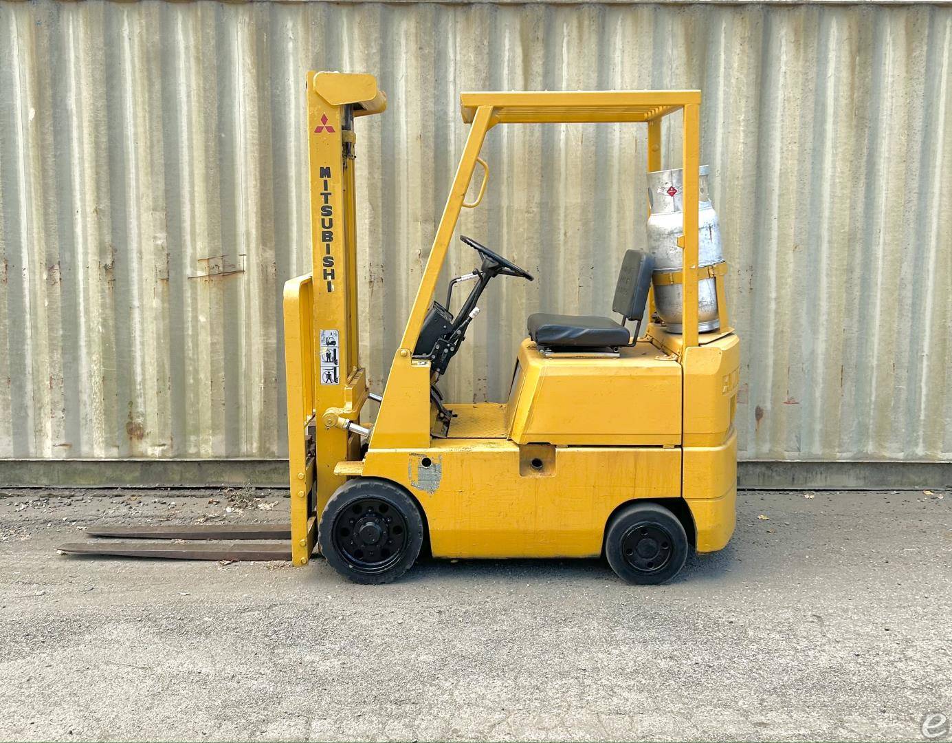 1992 Mitsubishi FGC15