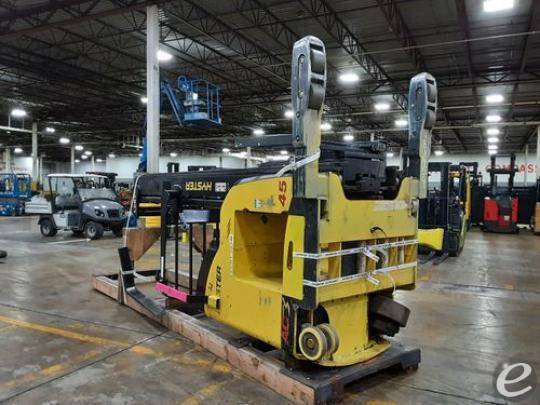 2017 Hyster N45ZR2-21.5 Electric Reach Truck - 123Forklift
