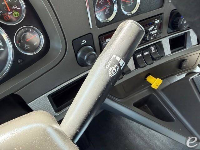 2019 Kenworth T880