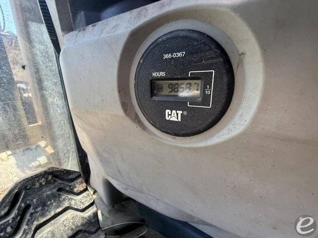 2016 Cat 323