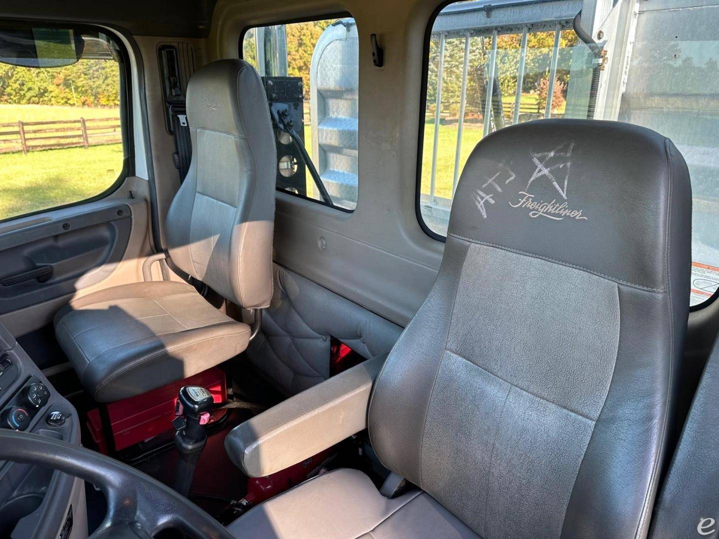 2013 Freightliner CASCADIA 125