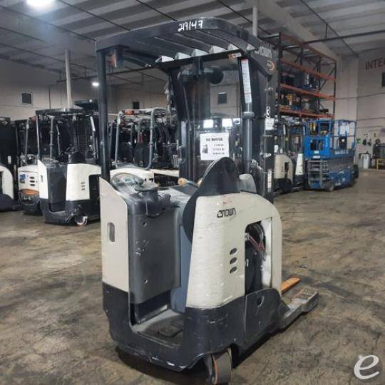 2016 Crown RR5725-45