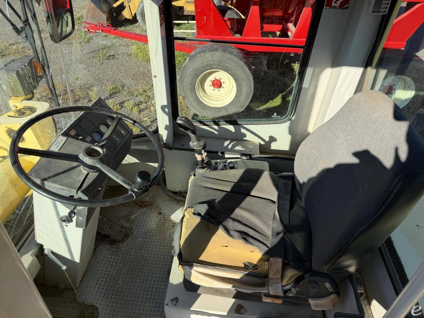 2000 New Holland LW80