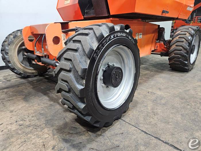 2016 JLG 660SJ
