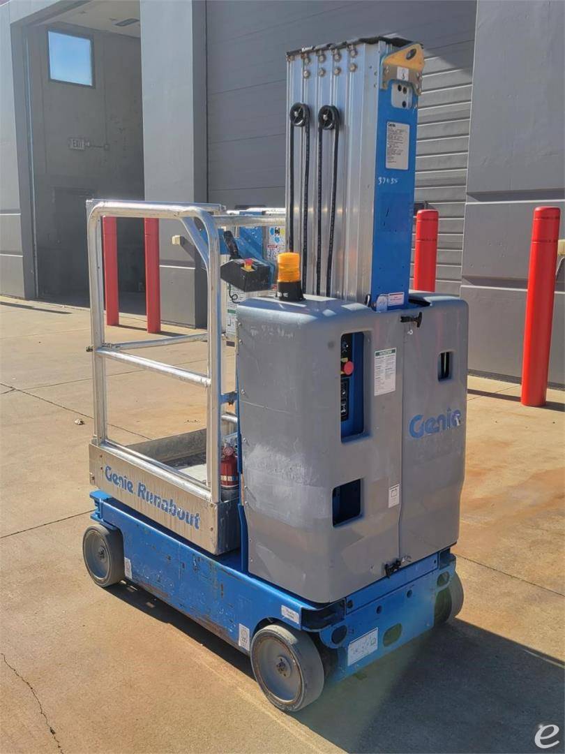 2015 Genie GR20 Electric Scissor Lift - 123Forklift