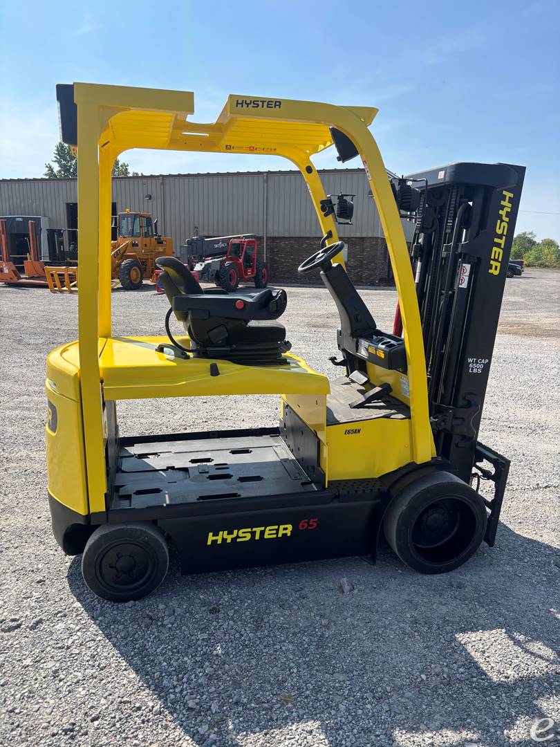 2016 Hyster E65XM
