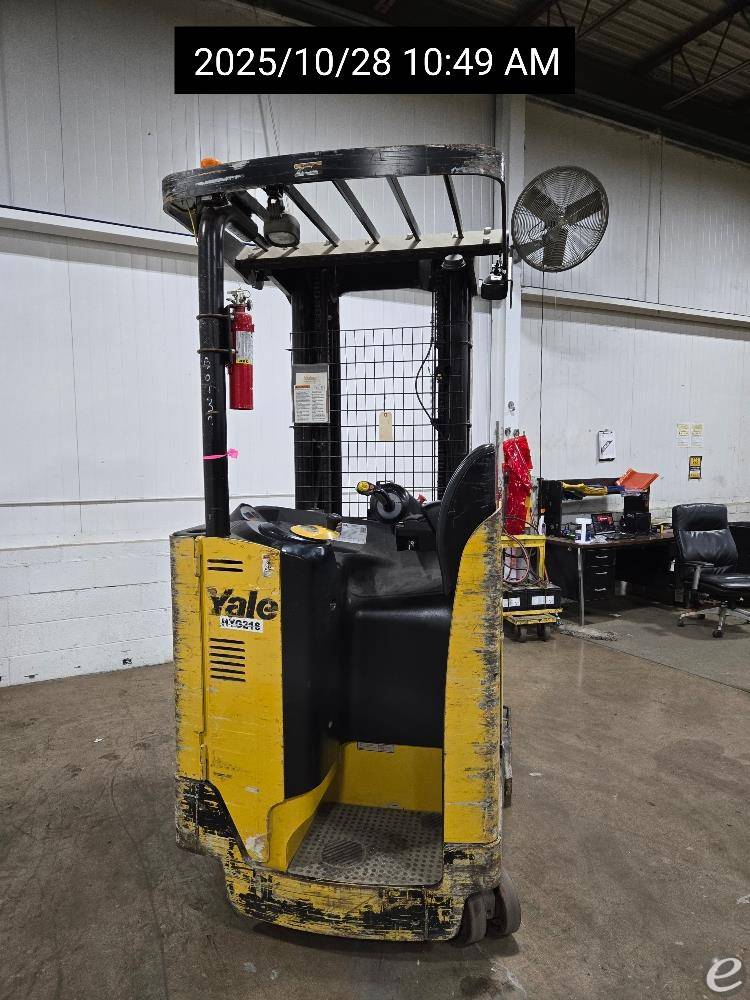 2019 Yale NR045EB