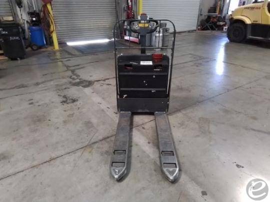2018 Unicarriers WLXT2W7S22V Electric Forklift - 123Forklift
