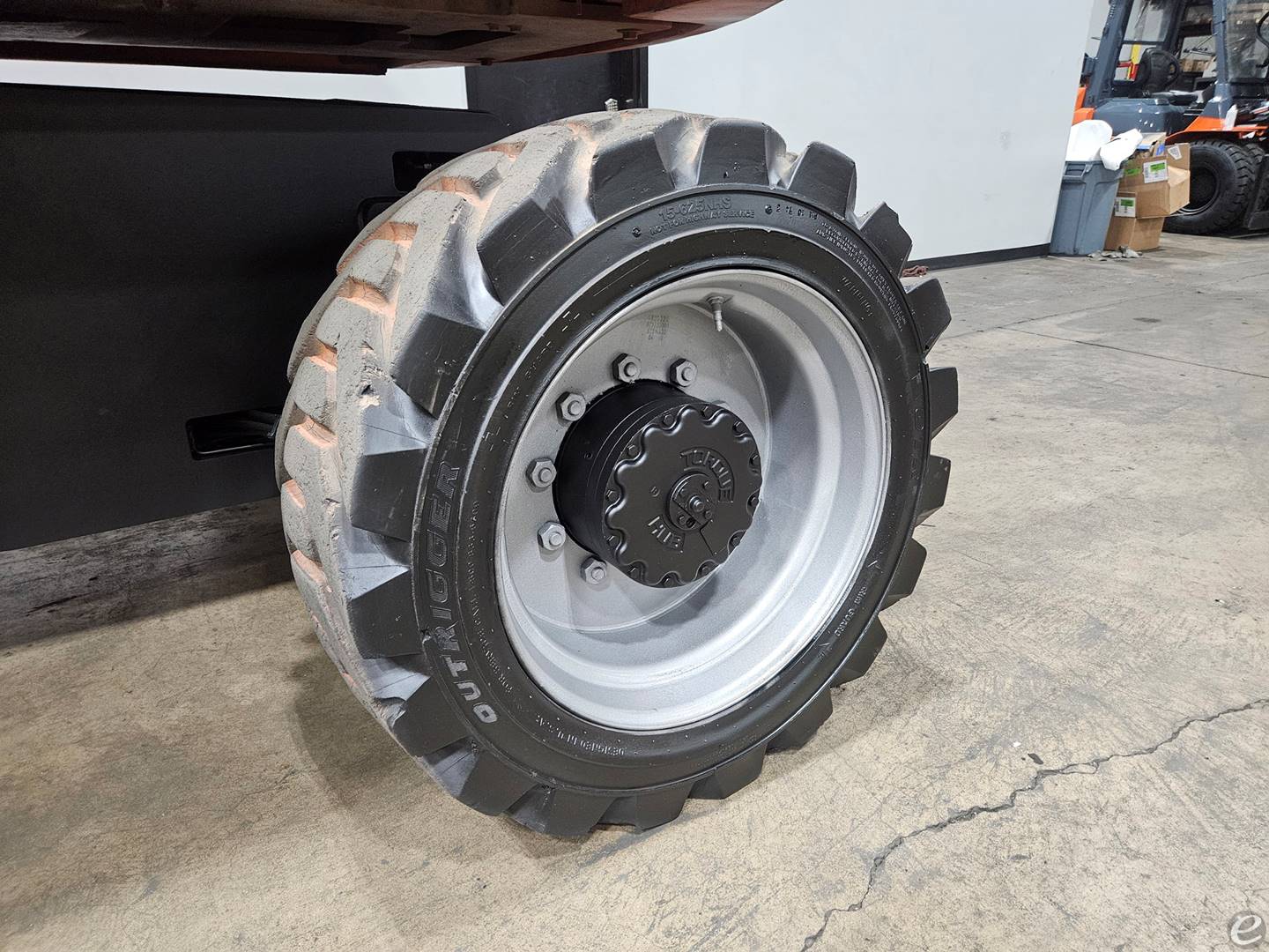 2014 JLG 800S