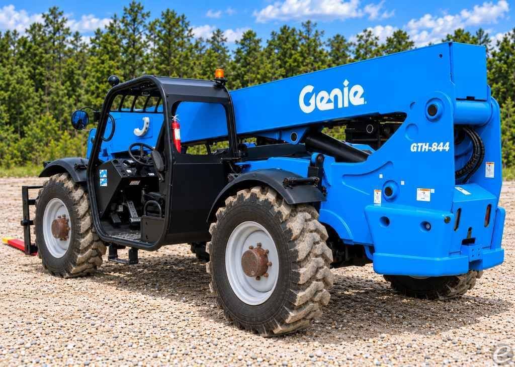 2015 Genie GTH844