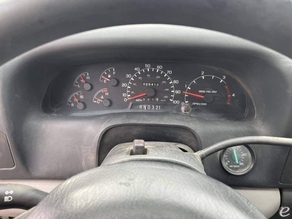2001 Ford F650 XLT