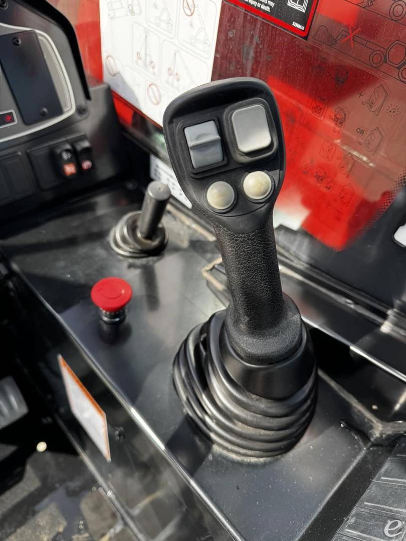 2025 Manitou MTA519