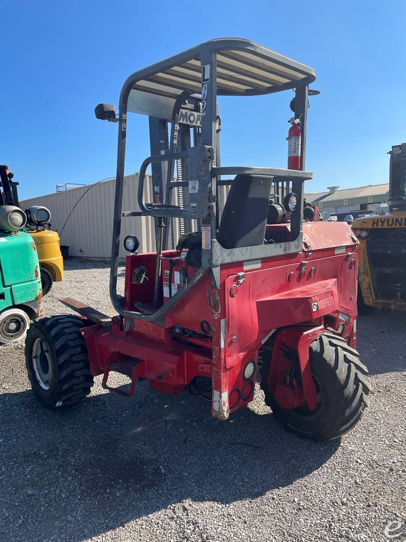 2003 Moffett M5500