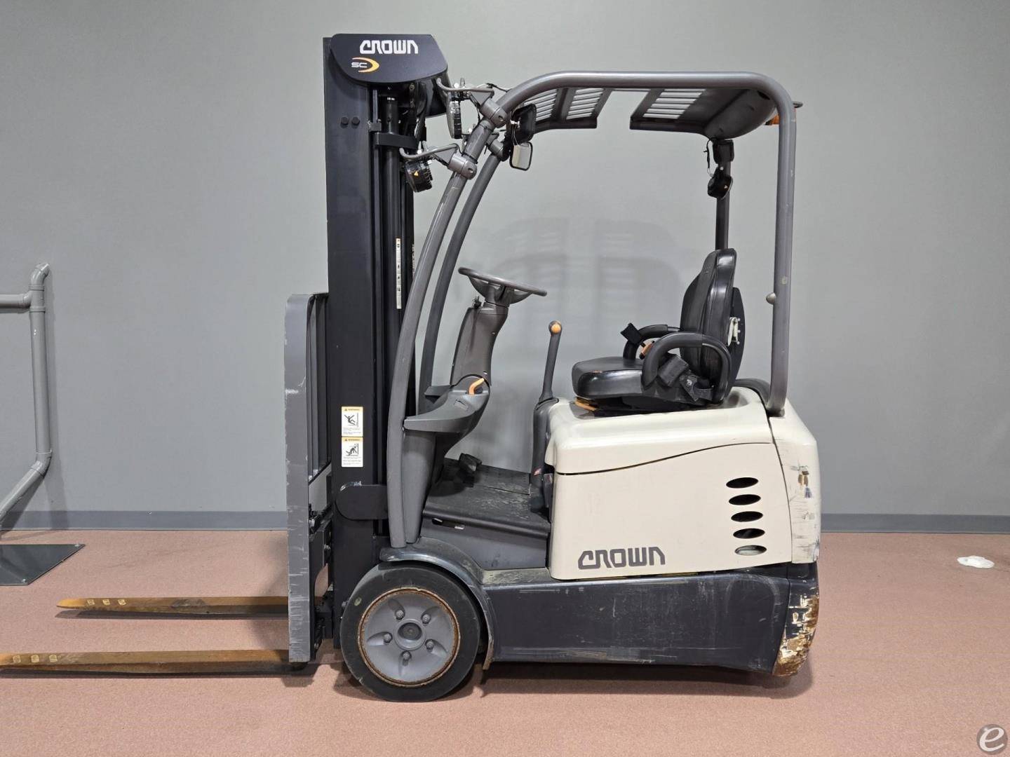 2020 Crown SC5215-30 Electric Forkl...