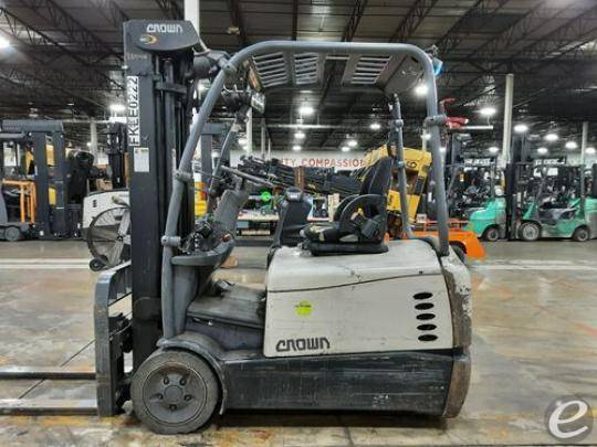 2017 Crown SC5245-40 Electric Forklift - 123Forklift